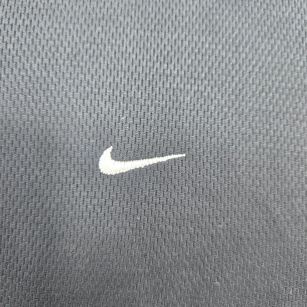 Nike Womens XS 0-2 Dri-Fit V-Neck Short Sleeve Activewear T-Shirt Black Exercise